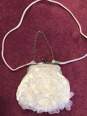 Classy and Adorable Flower Purse - Great for a wedding (bride or flower girl) -